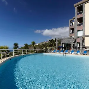 Escola Funchal (Madeira)
